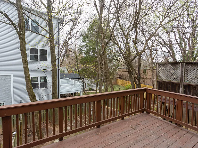 1807 Locust Grove Rd — Photo 5