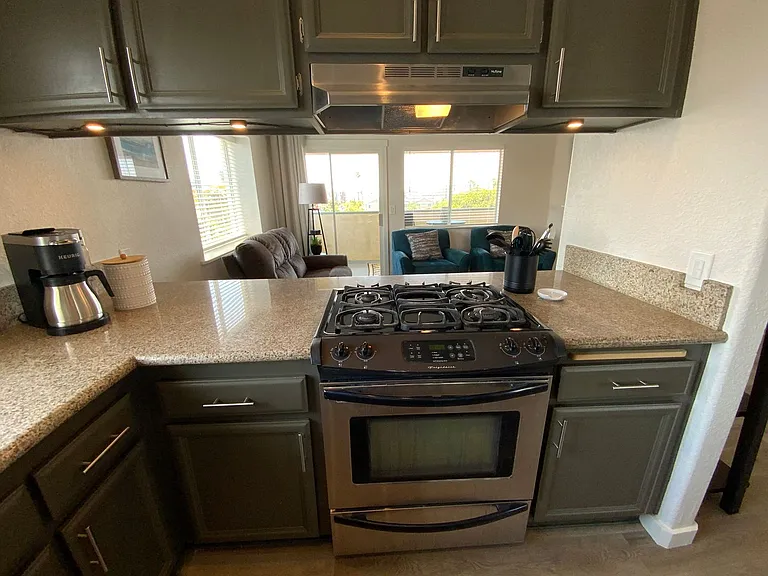 240 Dahlia Ave #C — Photo 9