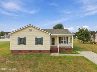 98 Chase Dr, Snow Hill, NC 28580