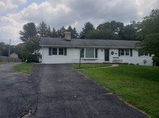 2901 Pinewick Rd, Ellicott City, MD 21042