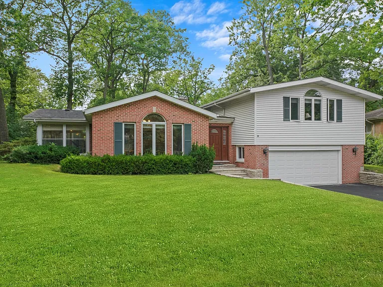 590 Timber Ln — Photo 4