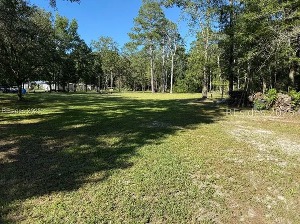 293 Meredith Rd, Ridgeland, SC 29936