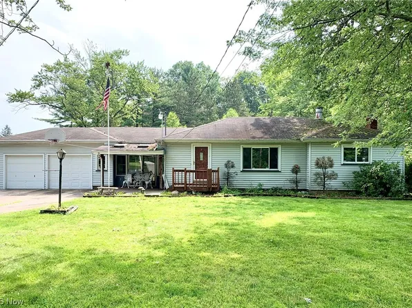 4954 Clovercrest Dr, Warren, OH 44483