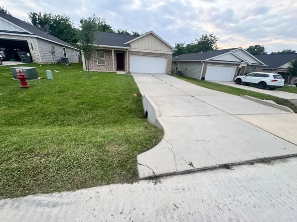 14214 Green Wing Cir, Willis, TX 77318