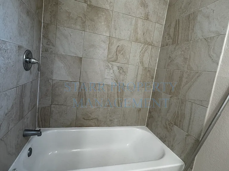 3591 Quail Lakes Dr #121 — Photo 9