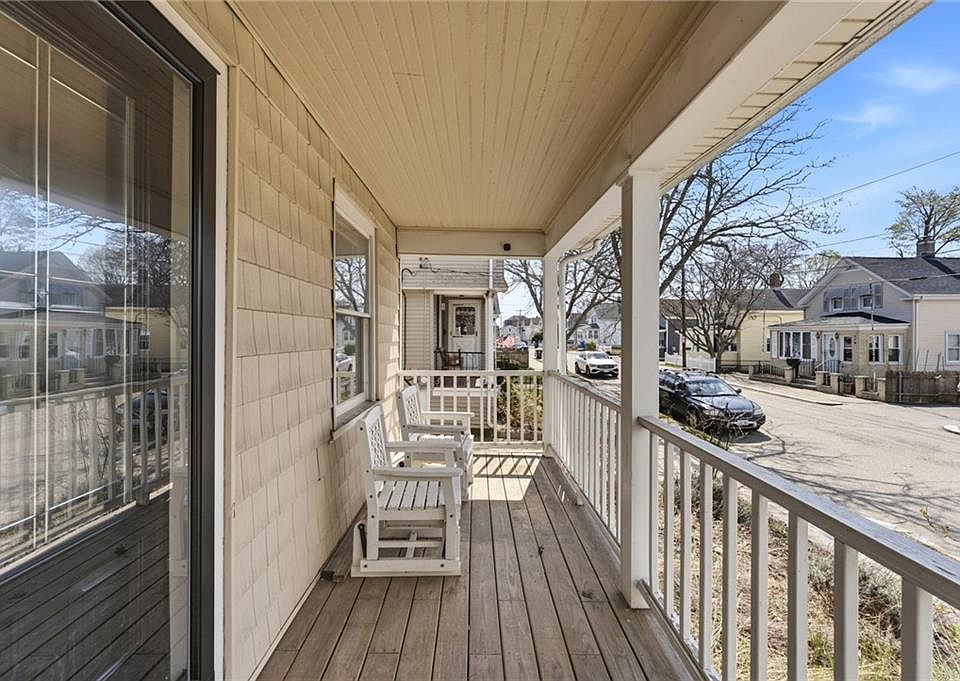 1st image of 125 Ivy St