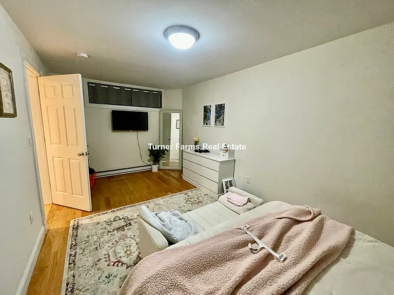 98 L St #B — Photo 15