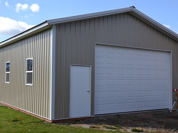 2nd image of 1371 E Oasis Cir