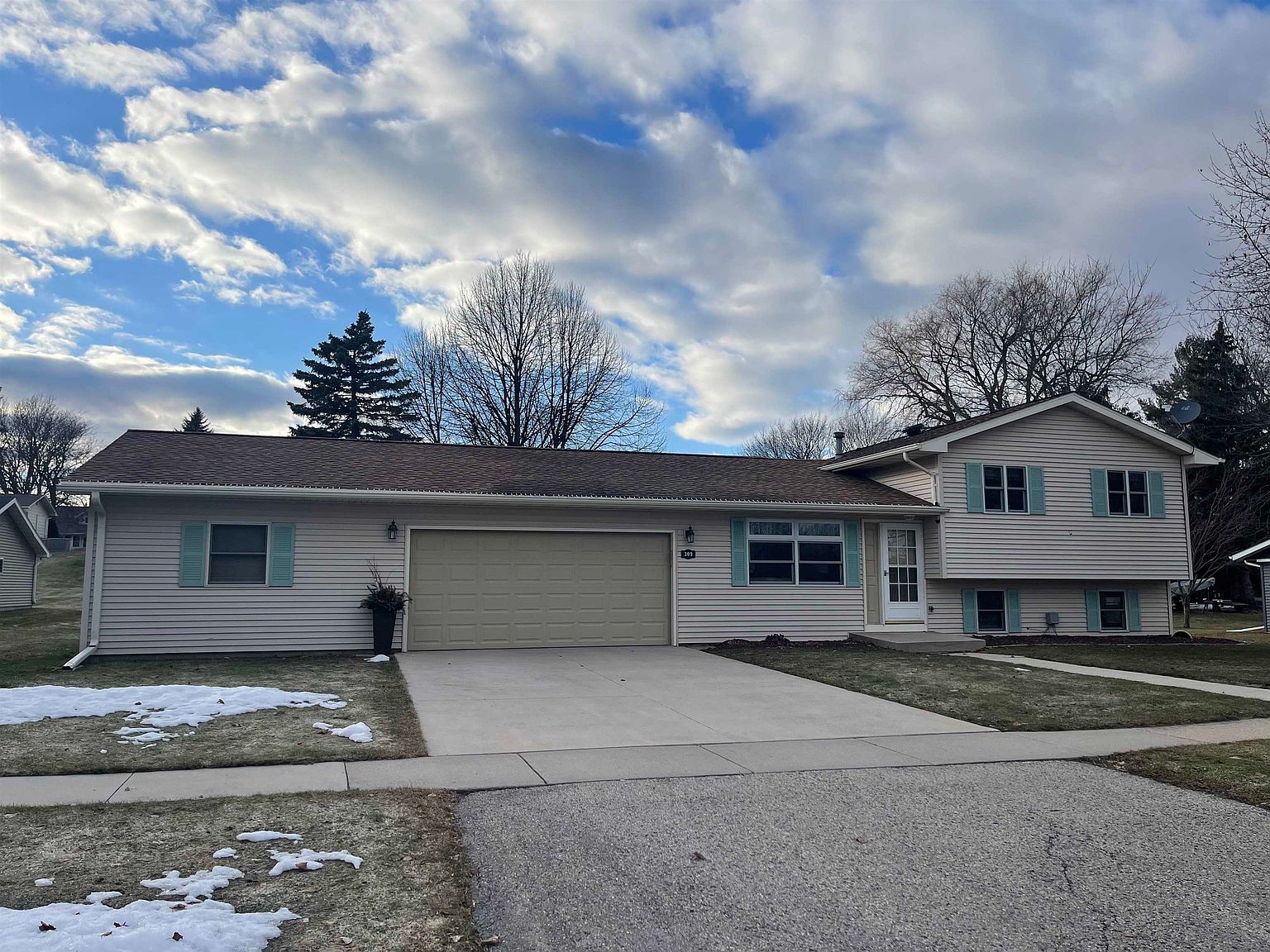 309 Adams St, Rosendale, WI 54974 Zillow