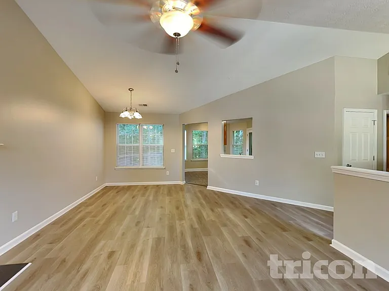 2929 Noah Dr — Photo 4