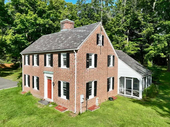 661 Bernardston Rd, Greenfield, MA 01301