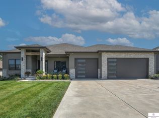 11521 S 199th St, Gretna, NE 68028
