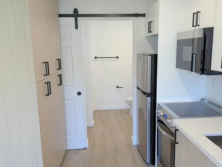 Equinox Apartments — Photo 12
