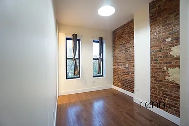 Rented by Rennit Inc.