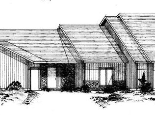 9073 Longbrook Dr, North Ridgeville, OH 44039