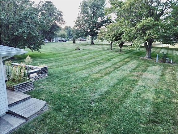 4th image of 501 E Harvey Dr