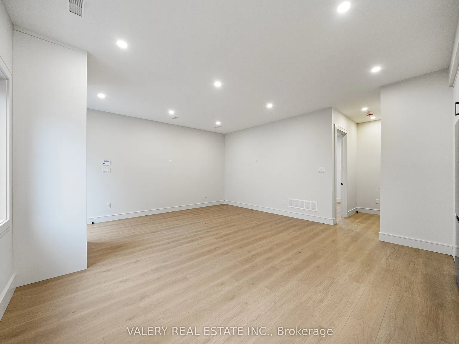 1 bed, $2,900 — Photo 3