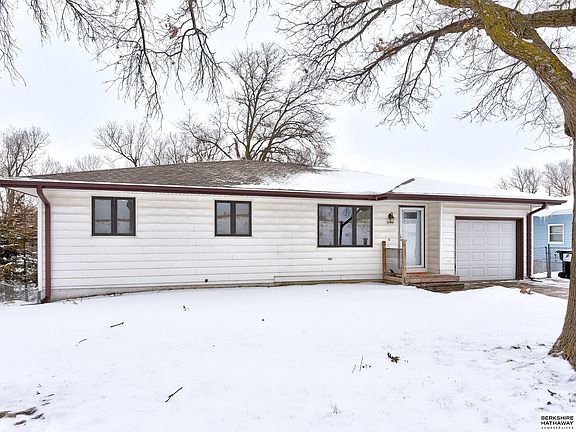 4th image of 908 Pawnee Dr