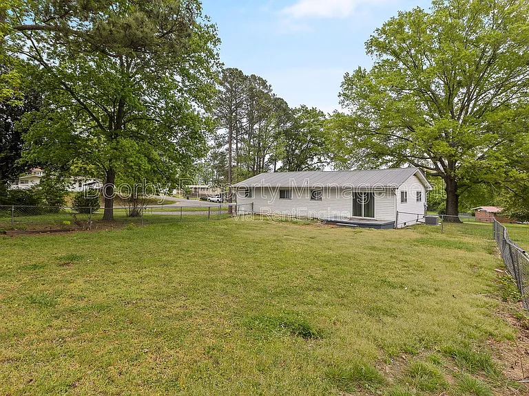1945 Barrett Dr — Photo 27