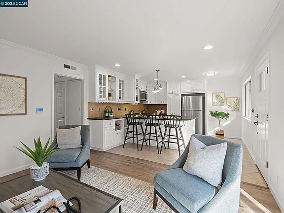 5th image of 200 El Dorado Ave APT 17