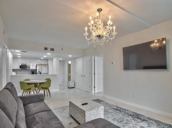 300 S Duval St #2006, Tallahassee, FL 32301