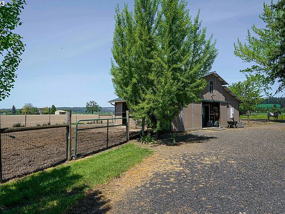 5th image of 32681 NW Peaceful Ln