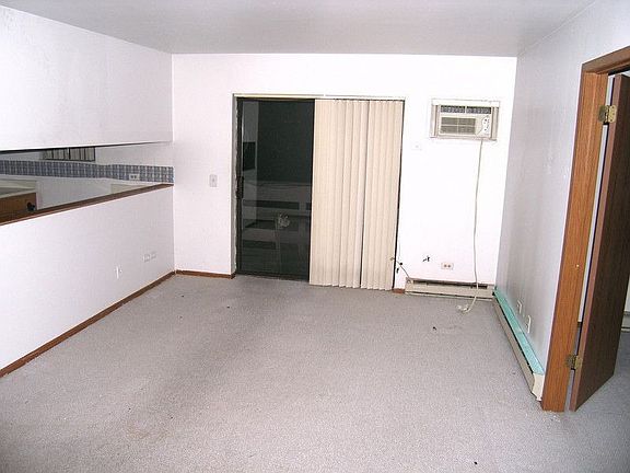2nd image of 1303 N Winslowe Dr Unit 303