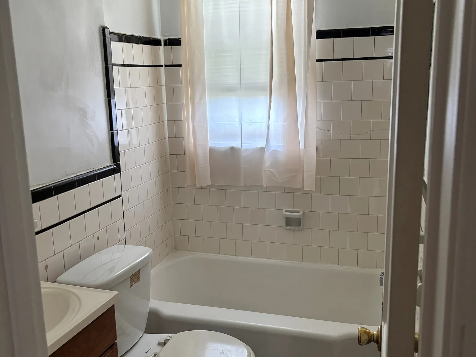 1 bed, 500 sqft, $1,400 — Photo 4