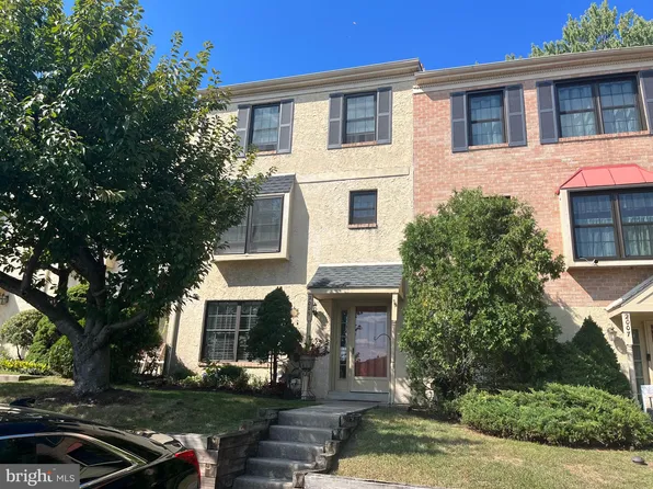 2009 Yorktown N, Norristown, PA 19403