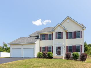 28 Hunter Mill Way, Londonderry, NH 03053