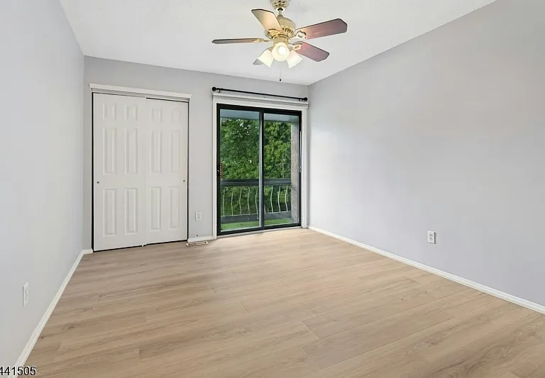 19 Linda Ln — Photo 15