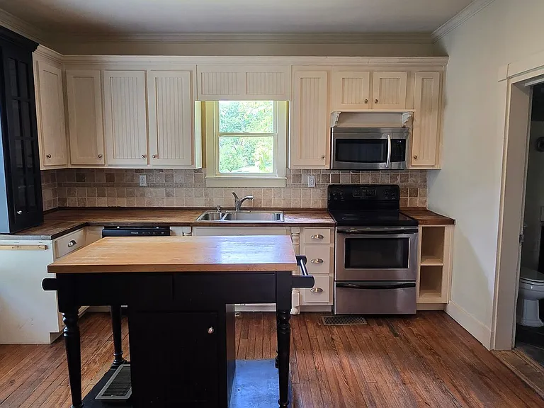 513 Blue Ridge Ave — Photo 16