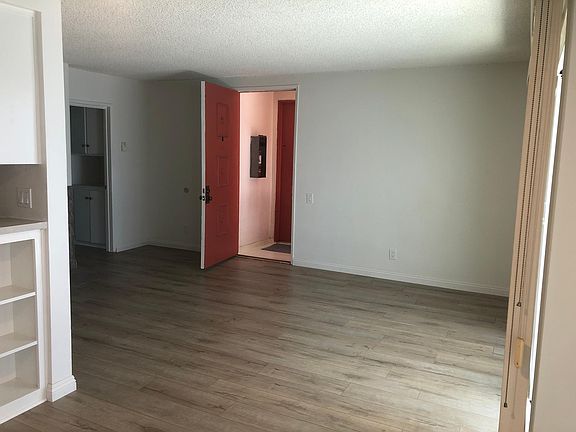 3rd image of 11849 Goshen Ave APT 6