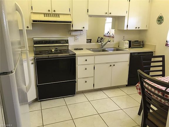 3rd image of 1477 Saddle Woode Dr #7F