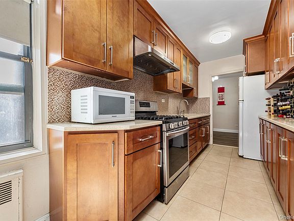 3rd image of 33-07 91 st Street #3K