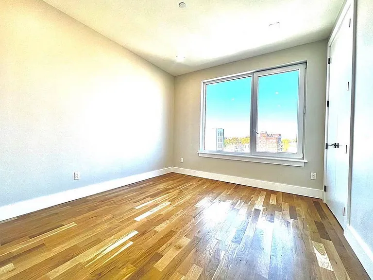 1700 Jerome Ave #5B — Photo 8