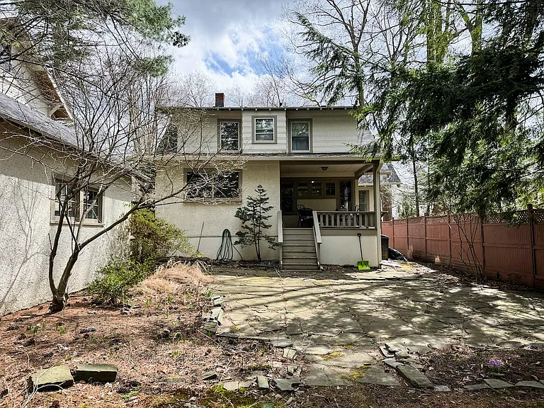118 Wait Ave — Photo 31