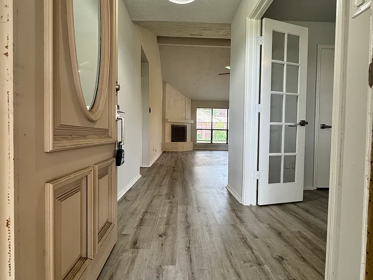 1421 Glyndon Dr — Photo 17
