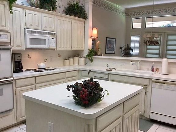 4th image of 6616 Castle Creek Dr