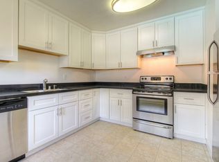 6233 Montecito Blvd APT 23, Santa Rosa, CA 95409