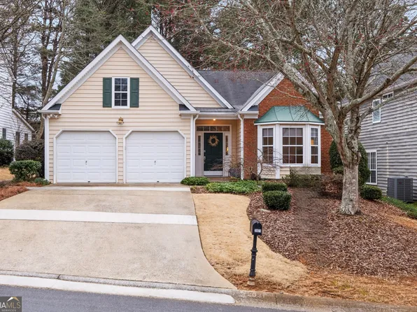 2021 Crestview Way, Woodstock, GA 30188