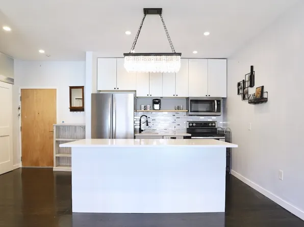 106 13th St APT 235, Charlestown, MA 02129