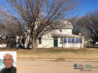 729 Park St, Alva, OK 73717