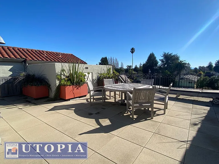 716 Darwin St #304 — Photo 18