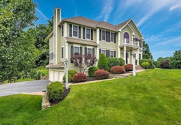 3rd image of 50 Avery Park Dr