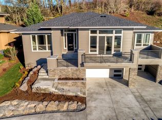 105 W Empress St, Washougal, WA 98671