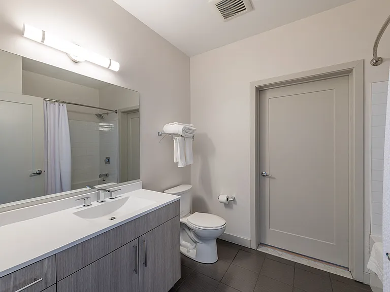 West Square Apartments — Photo 8
