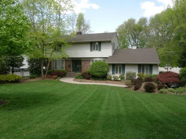 58 Pasture Ct, Roxbury Twp., NJ 07852