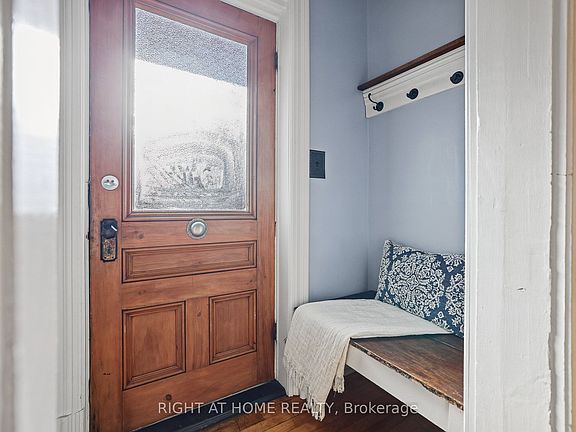 5th image of 3091 Kinburn Side Rd