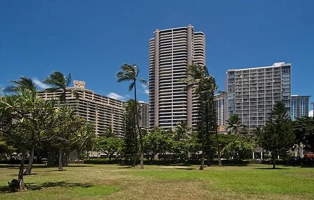 1910 Ala Moana Blvd #13A — Photo 34
